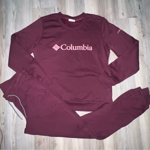 Columbia Sweaters - Women’s Columbia French Terry Crew Neck Sweatshirt And Pants Set XS S
